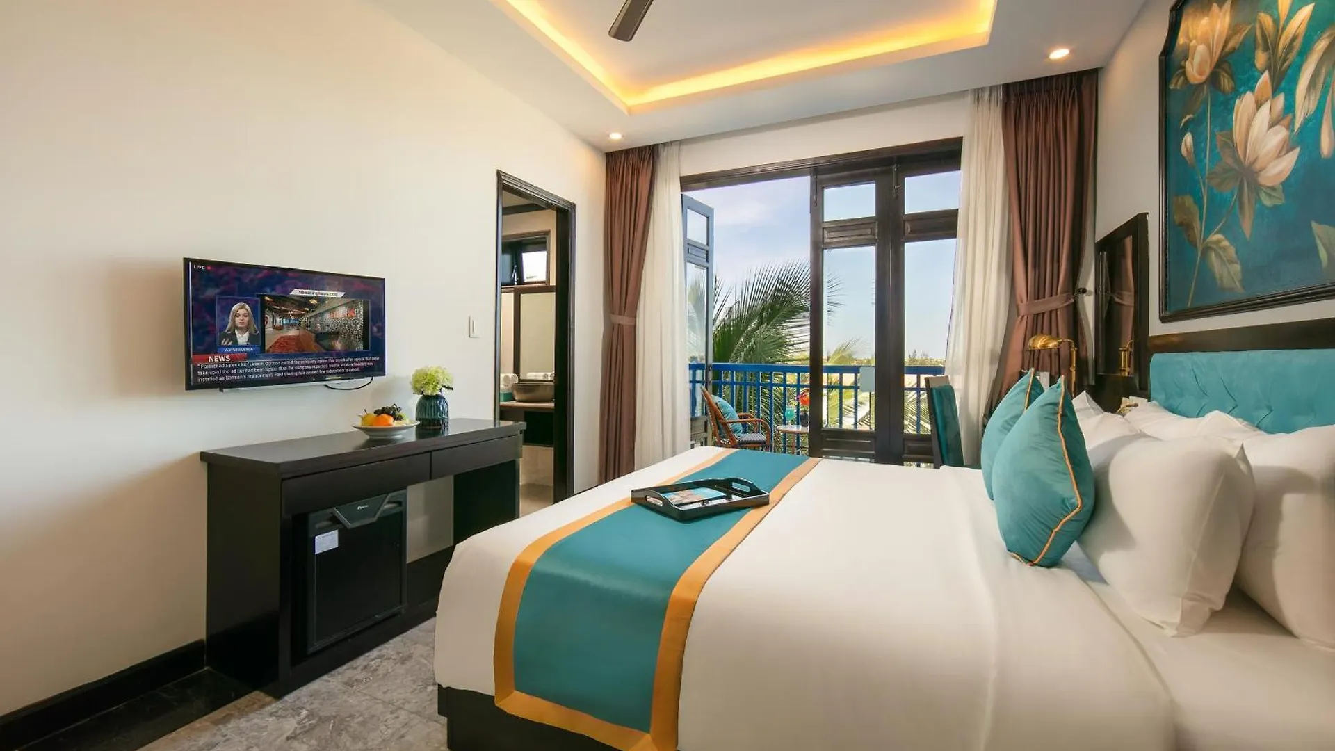 Silk River Hoi An Hotel & Spa 4*,